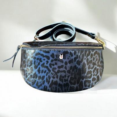 Sacs & Pochettes Banane en cuir lamé brillant imprimé Leopard, fabriqué en Italie, Bleu jean