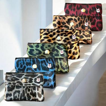 Sacs & Pochettes Porte monnaie en cuir lamé brillant imprimé Leopard, fabriqué en Italie